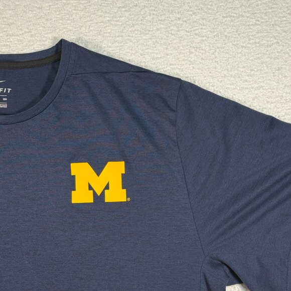 Nike mens Michigan tee size XXL navy blue and yellow wolverines - Picture 3 of 9